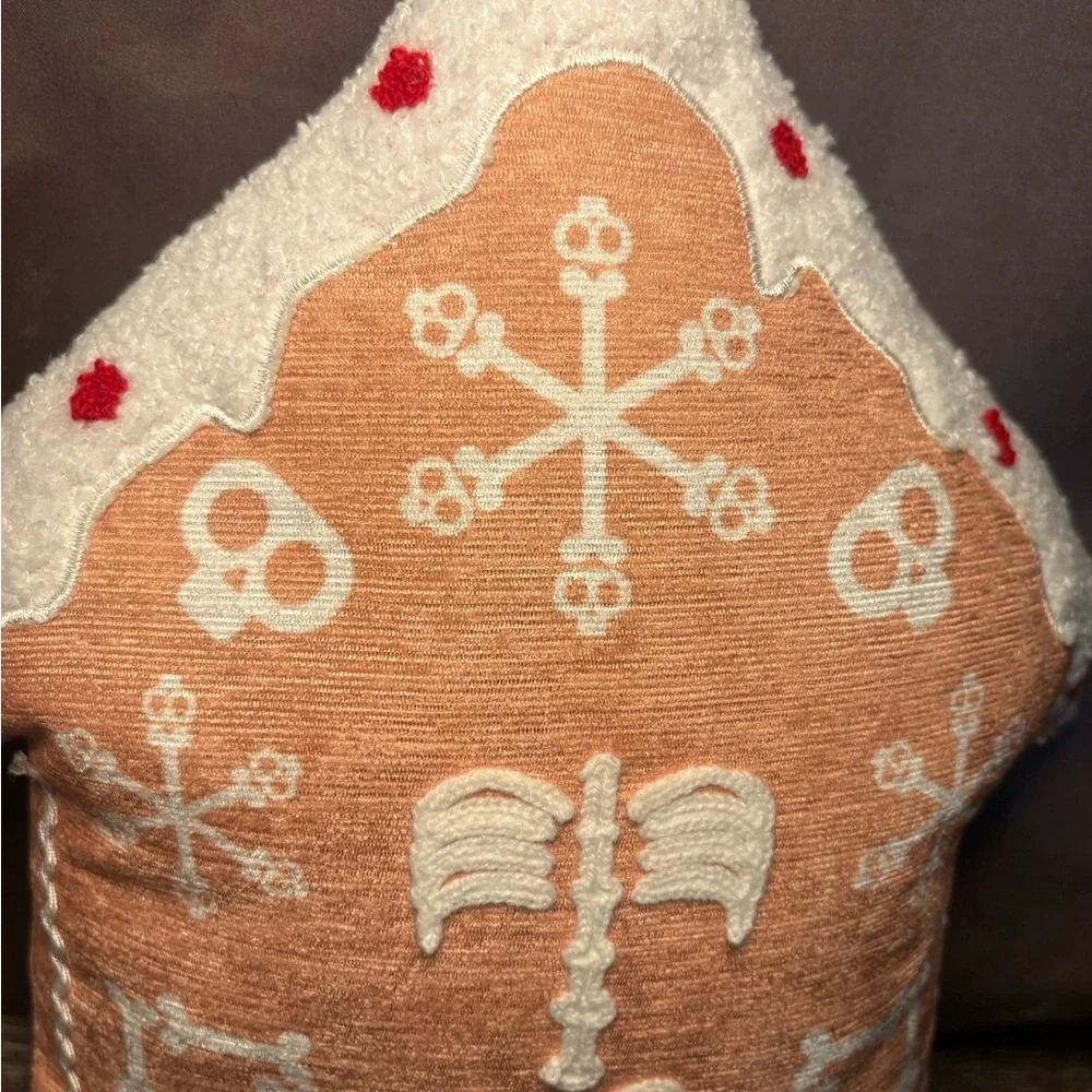 Gingerbread House Holiday Pillow - Tan and White